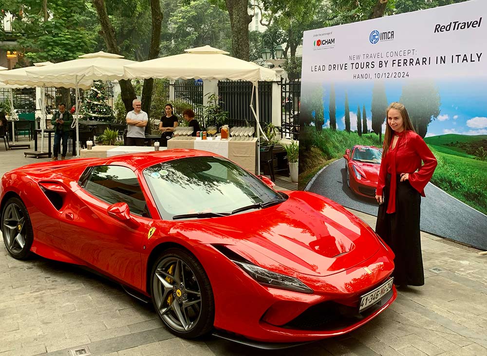 Sự kiện giới tour du lịch Italy bằng siêu xe Ferrari. Ảnh: Ý Yên